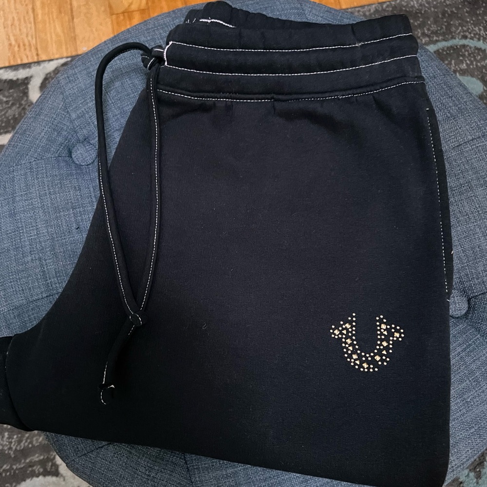 NWT True Religion Black Sweatpants with Embellished Logo